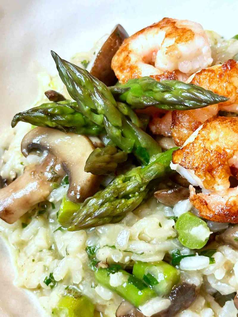 Risotto mit Spargel und Champignon – weiss &amp; schwarz